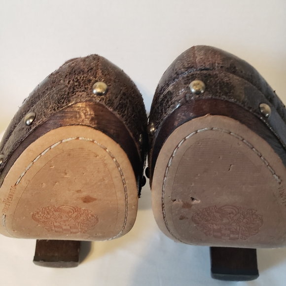 Vince Camuto Christies Dark Brown Platform Clogs - Picture 9 of 12